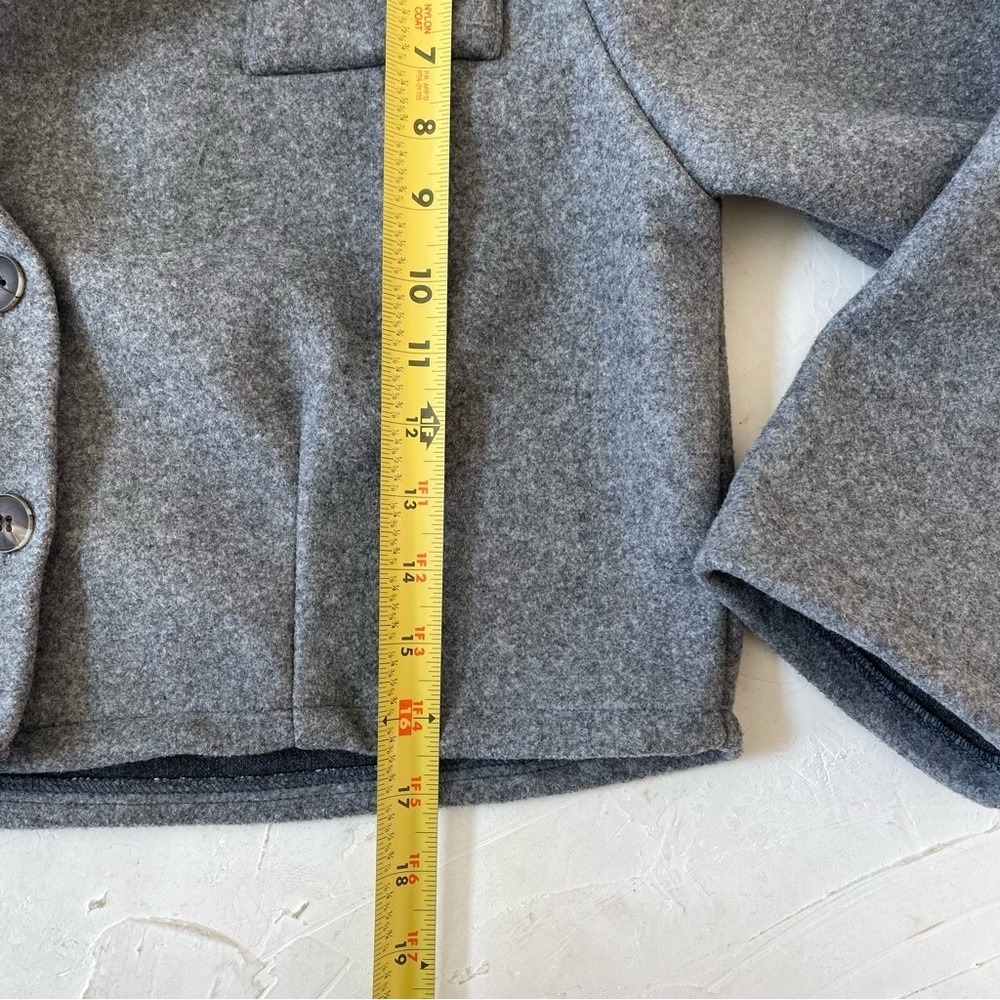 Korean crop flannel grey jacket size 4 made in Korea NWT - Picture 5 of 7